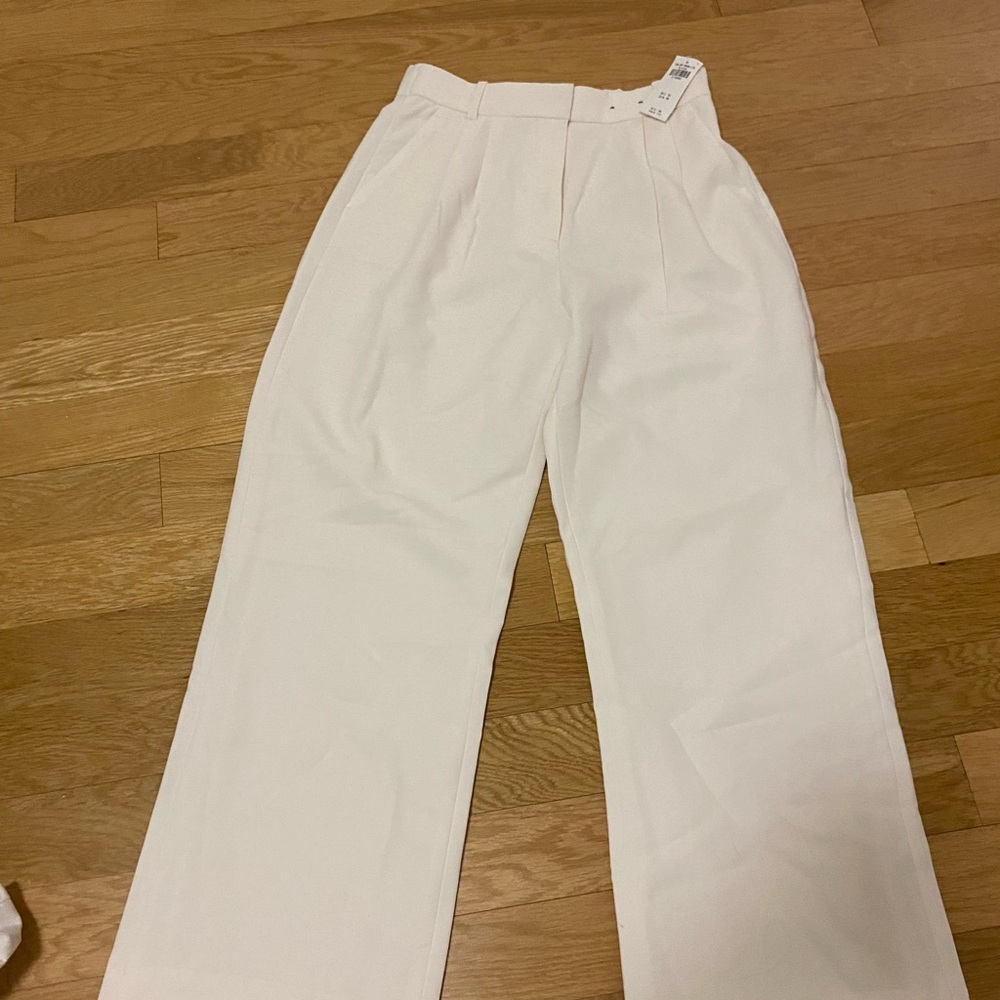 NWT - Abercrombie Curve Love Tailored Straight Pant